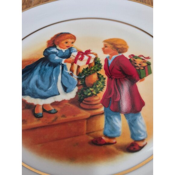 Christmas Memories 1984 Plate & Figurine Set - Fourth Edition By Avon Products - - Picture 4 of 10